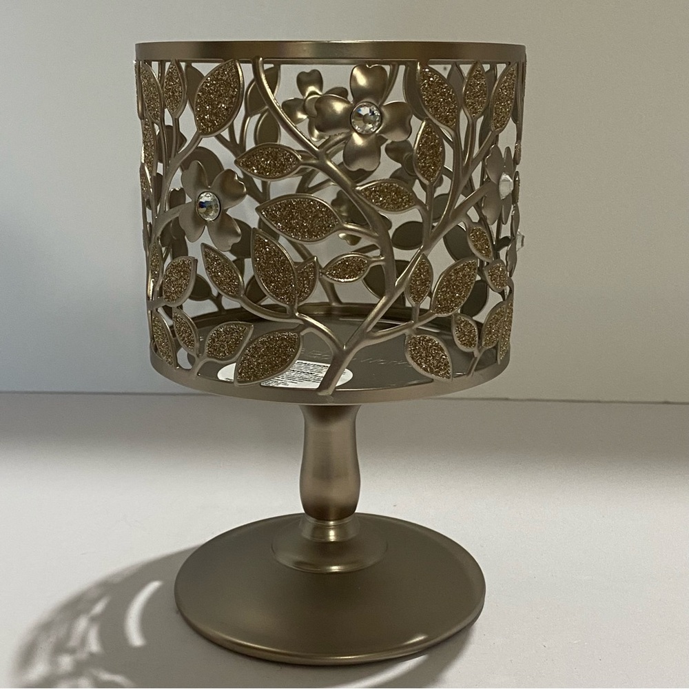 Bath & Body Works Silver Metal Dogwood Pedestal 3-Wick Candle Holder Bling